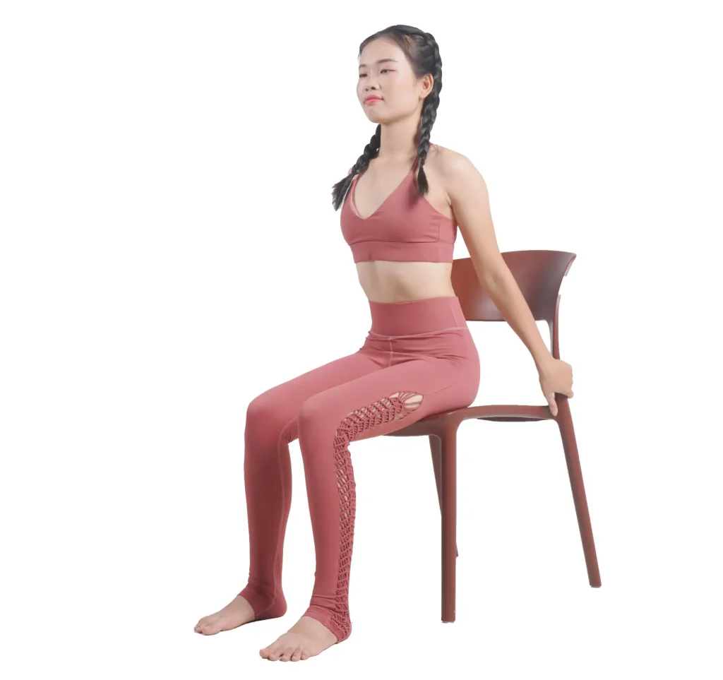 Tập Yoga trị liệu cho người bị thoát vị đĩa đệm cổ, tê tay, tê chân