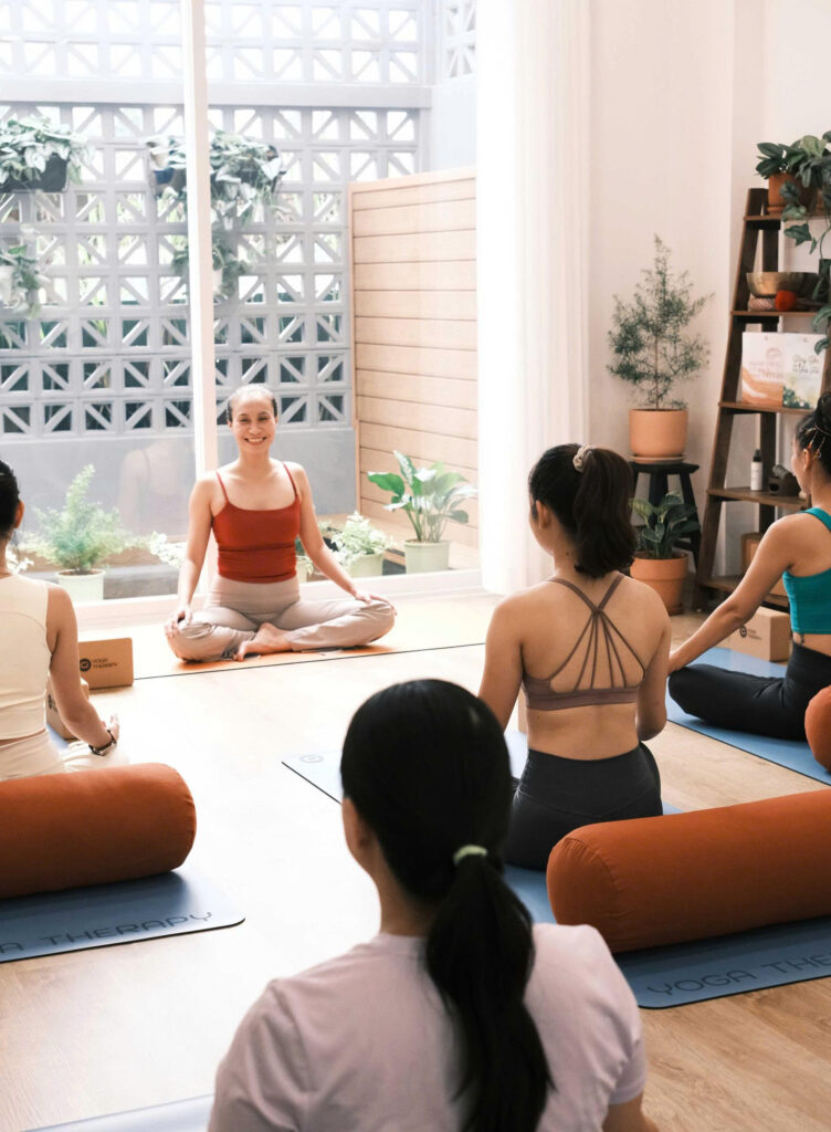 Giáo viên Yoga trị liệu thanh thảo (2)