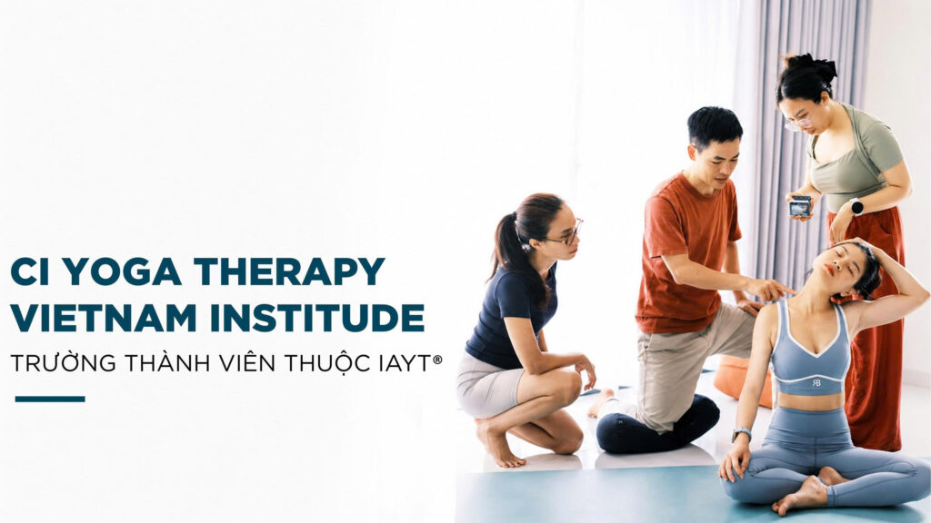 đào tạo giáo viên yoga trị liệu chuyên nghiệp huấn luyện viên